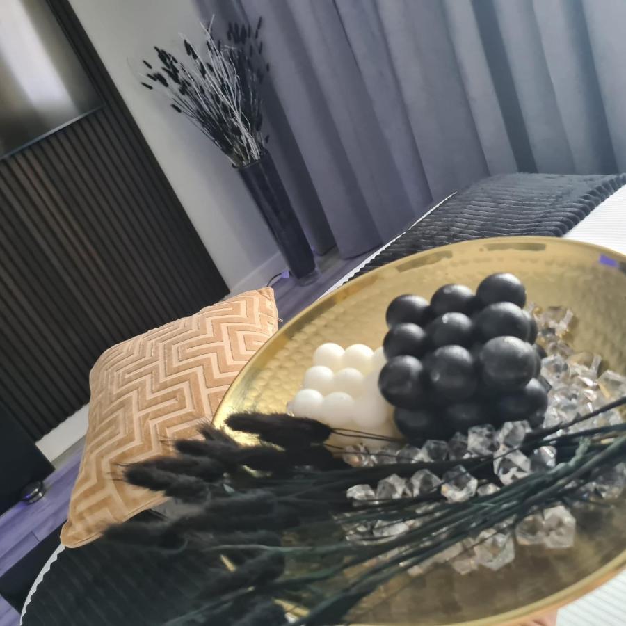 Luxury 9Ine Penthouse With Garden & Jacuzzi Apartment เบอร์มิงแฮม ภายนอก รูปภาพ
