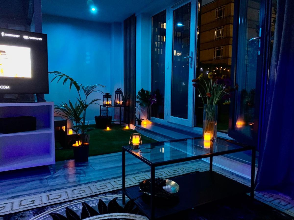 Luxury 9Ine Penthouse With Garden & Jacuzzi Apartment เบอร์มิงแฮม ภายนอก รูปภาพ